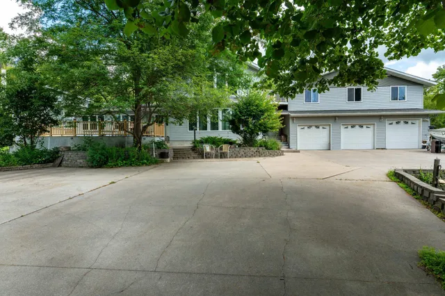 $589,000 | 1225 East Mt Faith Avenue, Fergus Falls, MN 56537