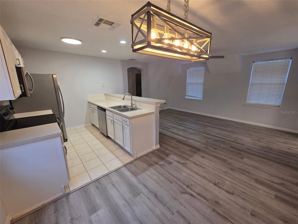 930 Spring Park Loop, Unit B Kissimmee, FL 34747 - Photo 5 of 12