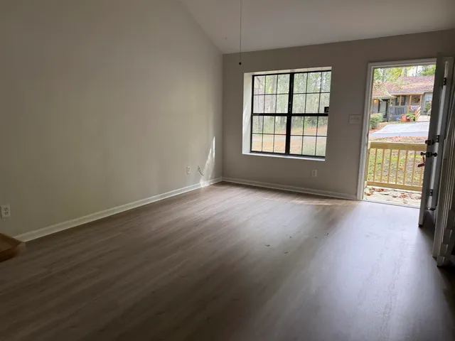 $1,400 | 203 Parkbrook Circle, Tallahassee, FL 32301