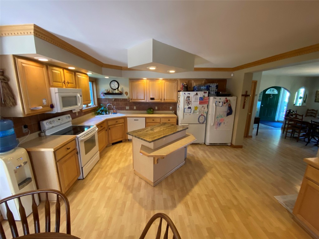 545 Morgan Road Binghamton, NY 13903 - Photo 8 of 48 Gallery Image 8