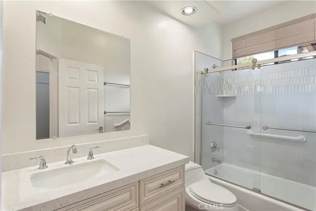 $1,299,900 | 3170 Larkwood Court, Fallbrook, CA 92028