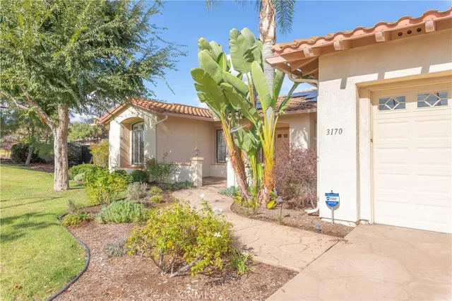 $1,299,900 | 3170 Larkwood Court, Fallbrook, CA 92028