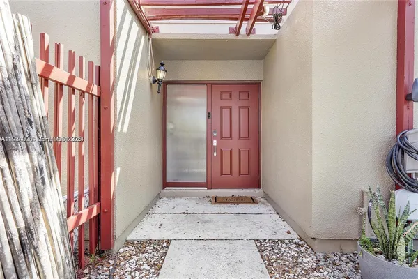 $3,400 | 1281 West Fairway Road, Pembroke Pines, FL 33026