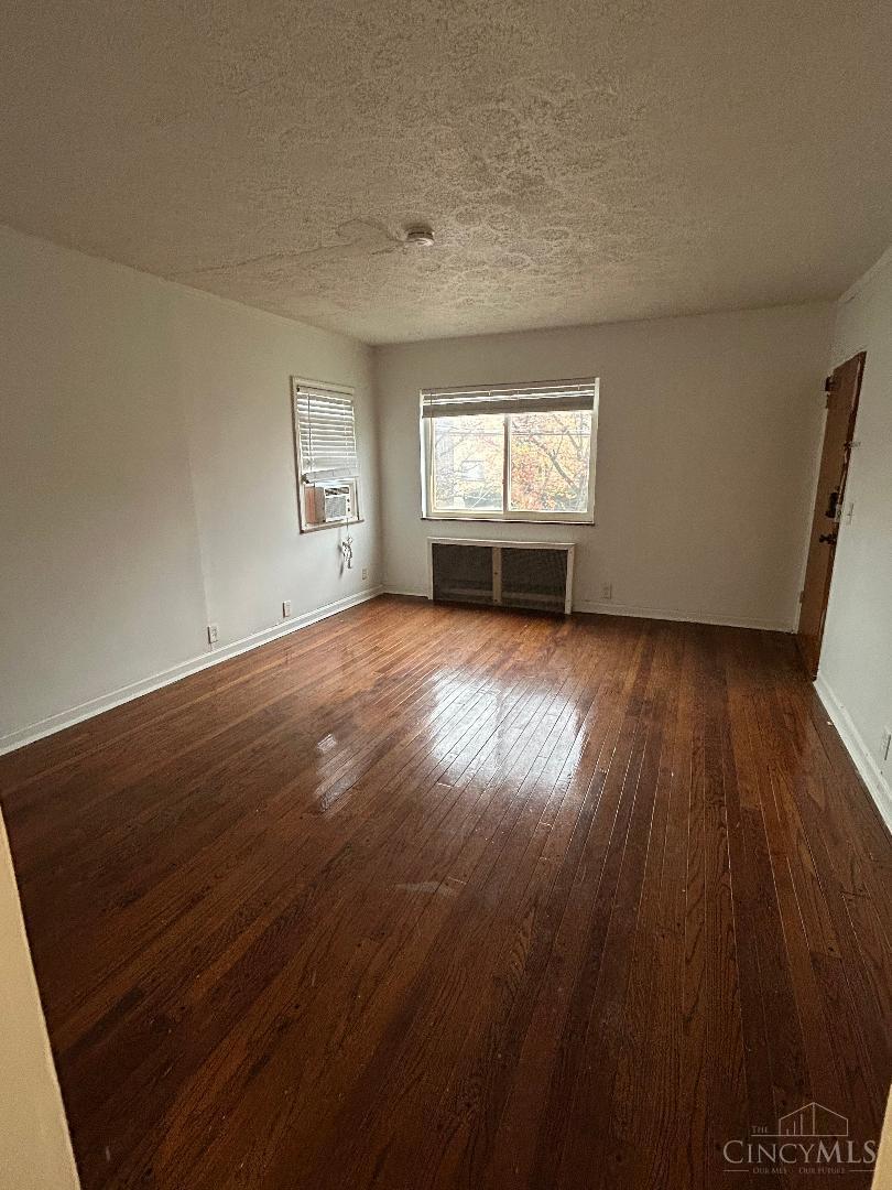 4431 Ridgeview Avenue, Unit 1 Cincinnati, OH 45238 - Photo 2 of 9