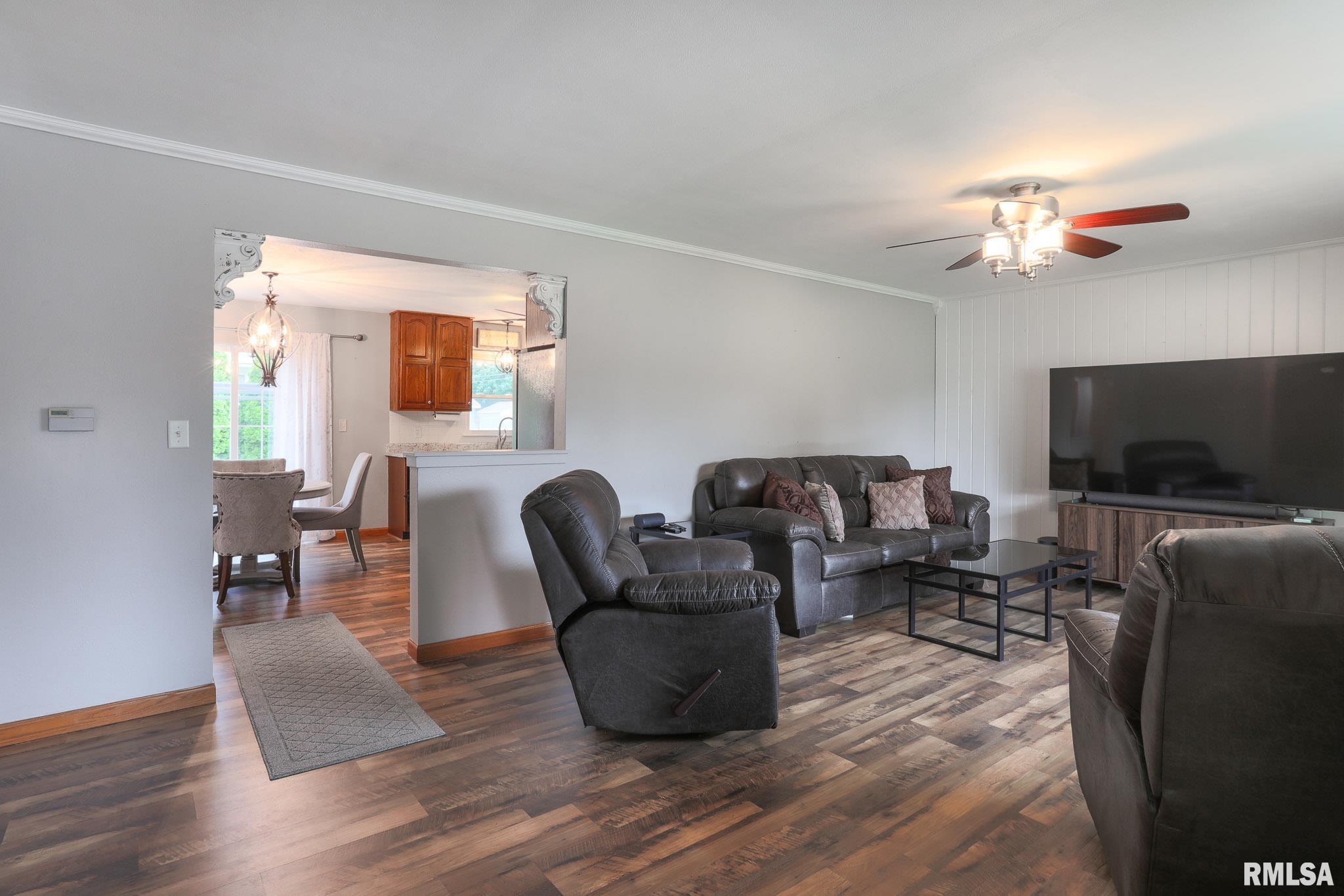 1601 North 4th Street Pekin, IL 61554 - Photo 8 of 24 Gallery Image 8