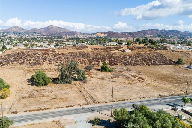 $599,000 | 21026 Palomar Street, Wildomar, CA 92595