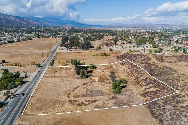 $599,000 | 21026 Palomar Street, Wildomar, CA 92595