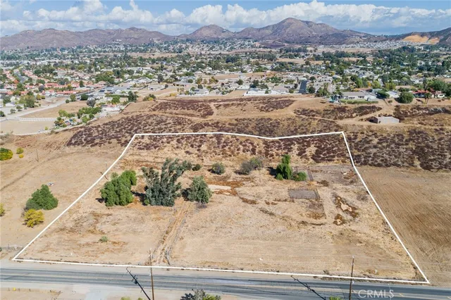 $599,000 | 21026 Palomar Street, Wildomar, CA 92595