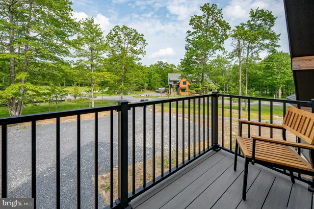 $1,999,900 | 16 Grand Ests Drive, Oakland, MD 21550