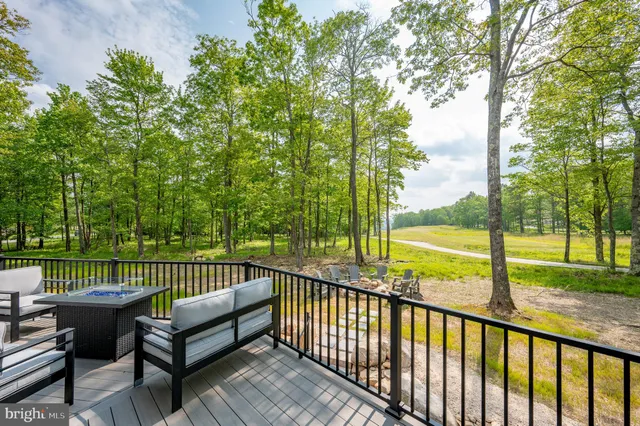 $1,999,900 | 16 Grand Ests Drive, Oakland, MD 21550