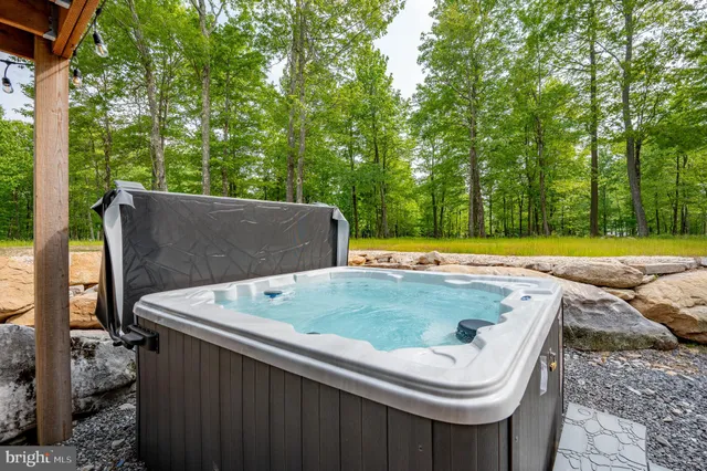 $1,999,900 | 16 Grand Ests Drive, Oakland, MD 21550