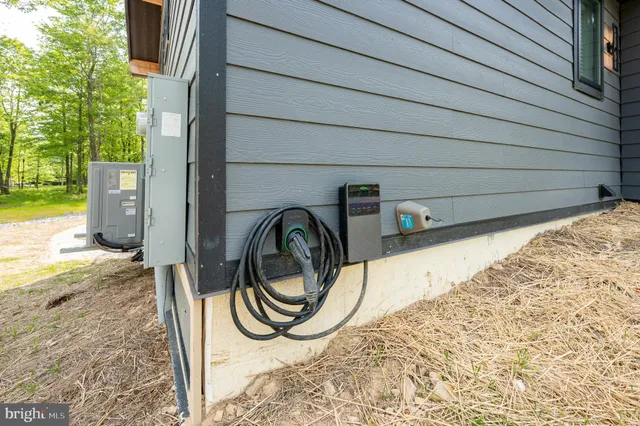 $1,999,900 | 16 Grand Ests Drive, Oakland, MD 21550