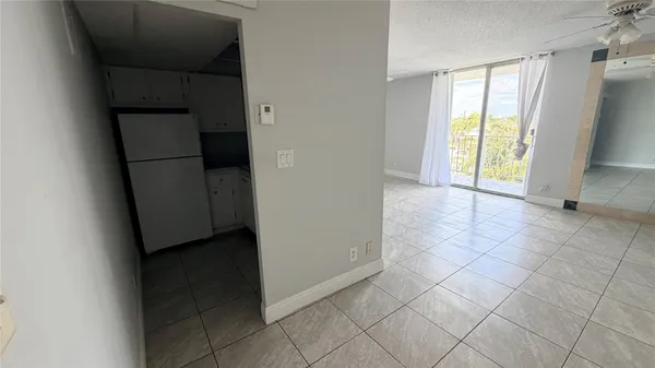 $1,900 | 1731 Southeast 15th Street, Unit 503, Fort Lauderdale, FL 33316