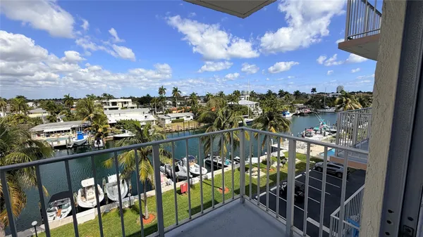 $1,900 | 1731 Southeast 15th Street, Unit 503, Fort Lauderdale, FL 33316