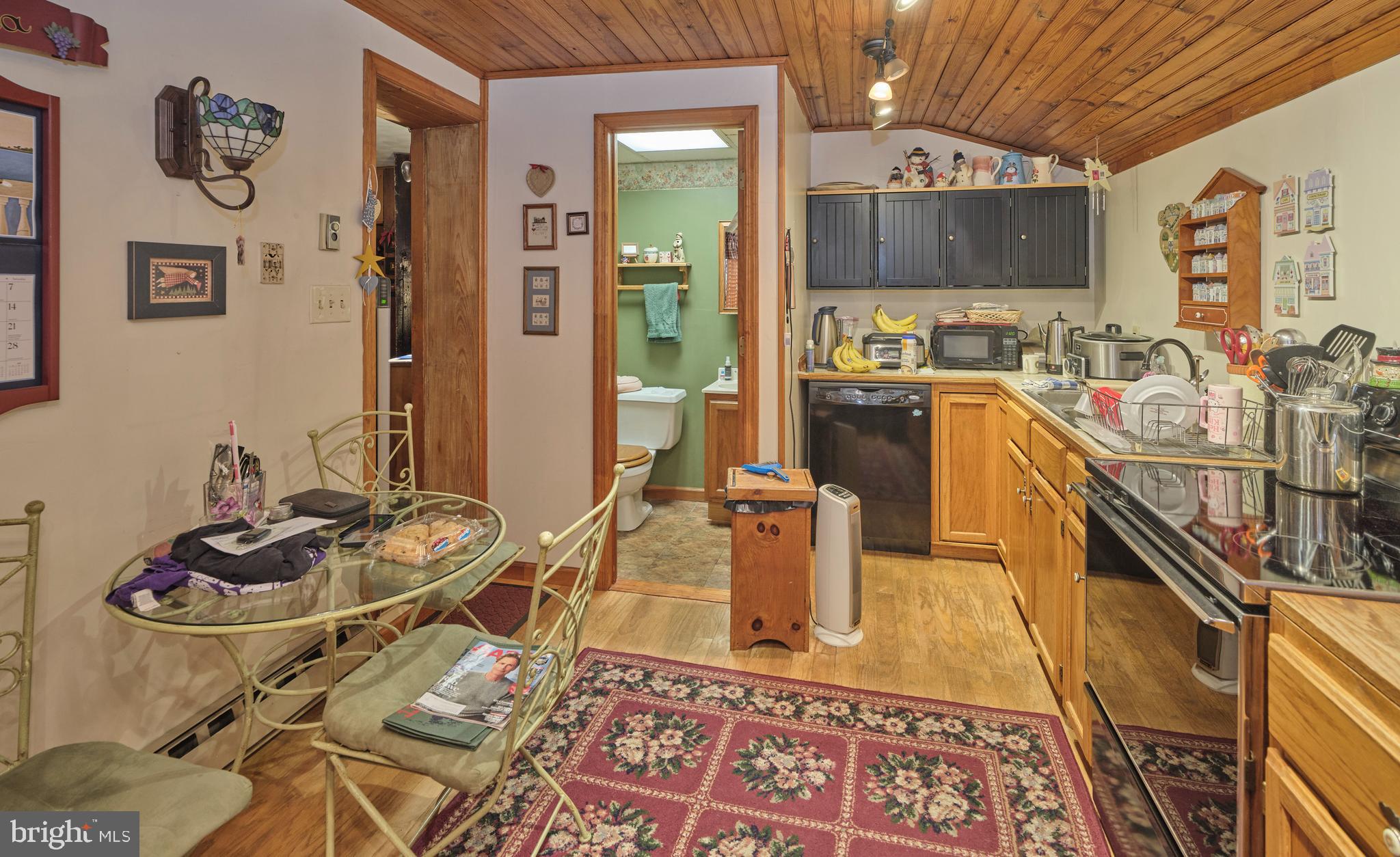 301 Main Street Hulmeville, PA 19047 - Photo 6 of 24