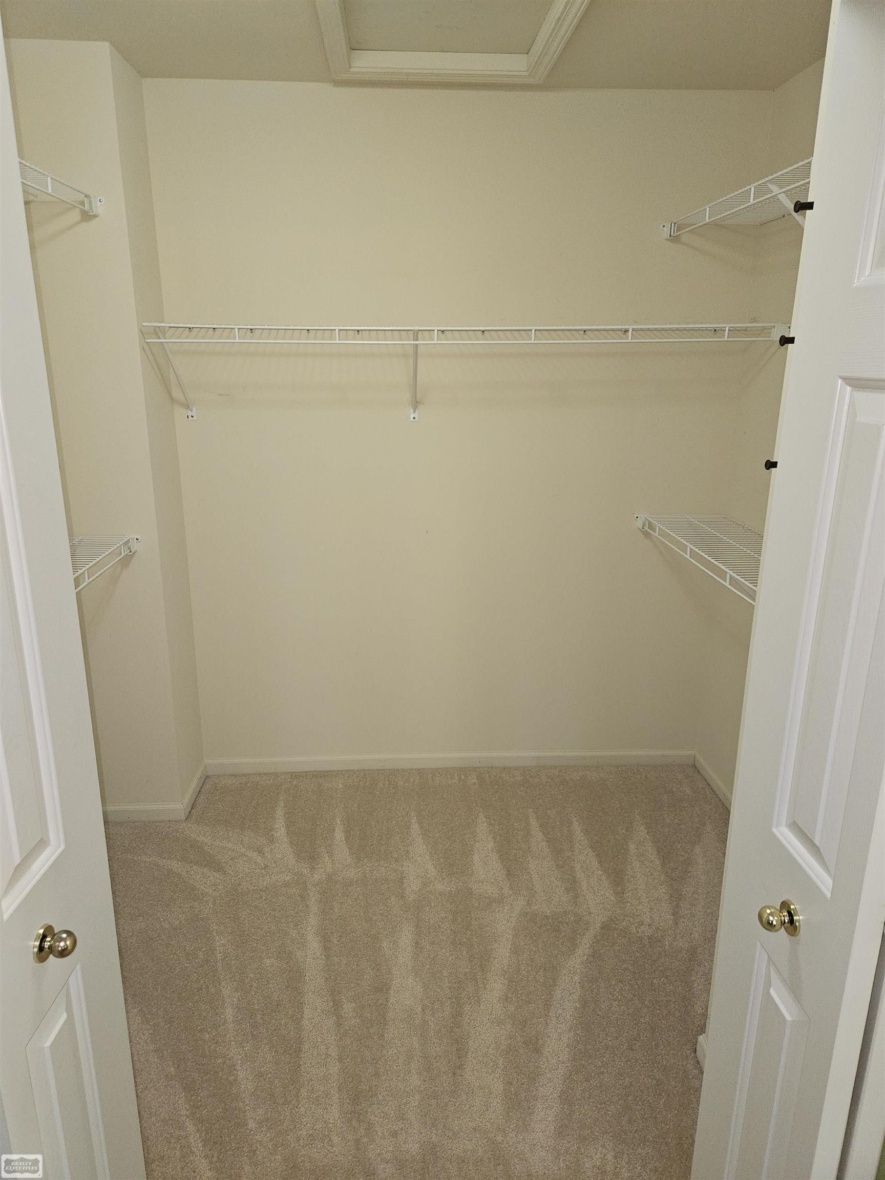 8195 Huntington Ridge Court Washington, MI 48094 - Photo 22 of 32 Gallery Image 22