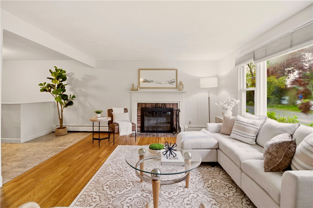 208 Sowams Road Barrington, RI 02806 - Photo 13 of 21