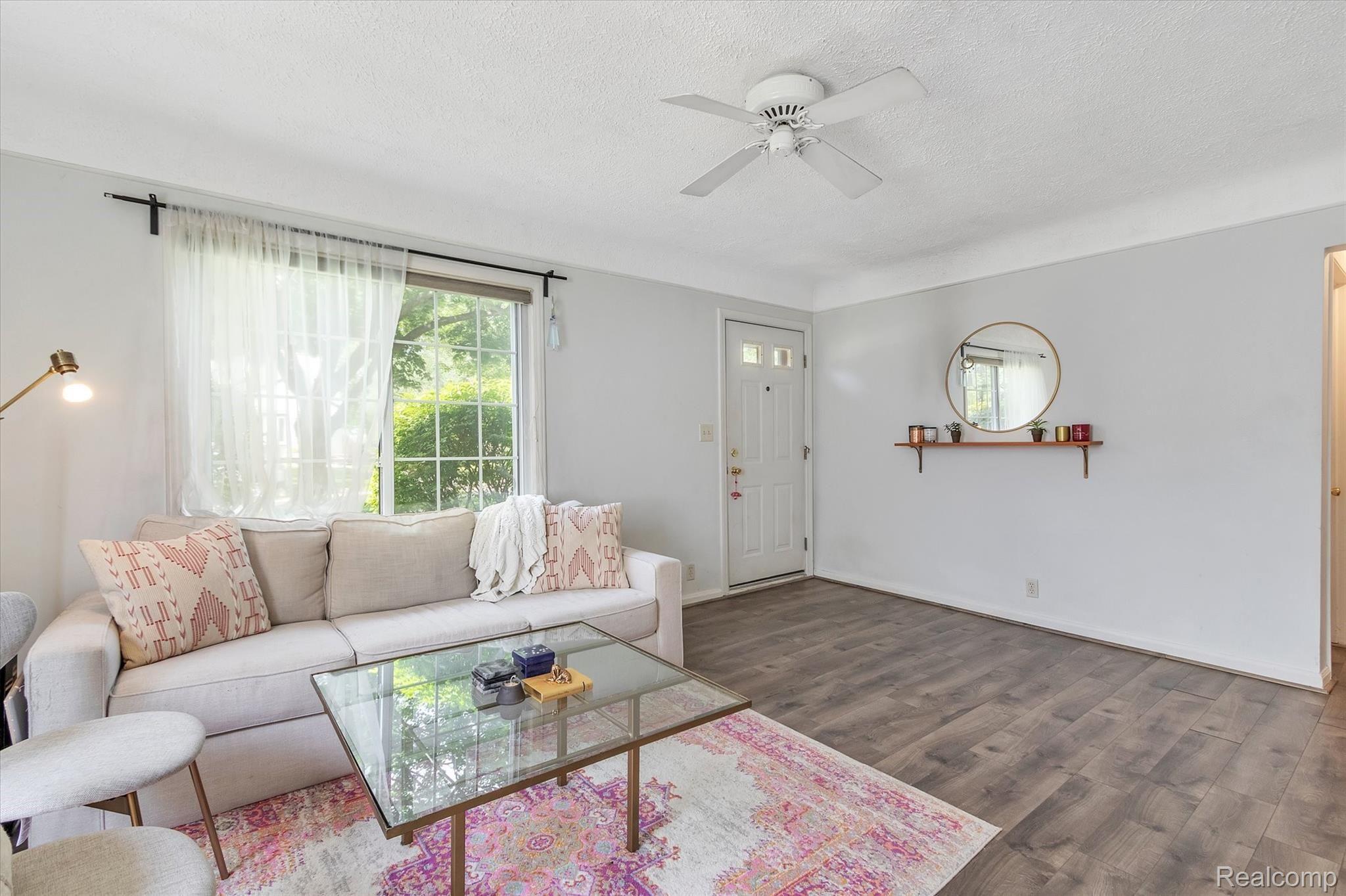 4010 Durham Road Royal Oak, MI 48073 - Photo 9 of 27 09-4010-Durham-Rd-WindowStill-Real-Estate-Photography-9.jpg