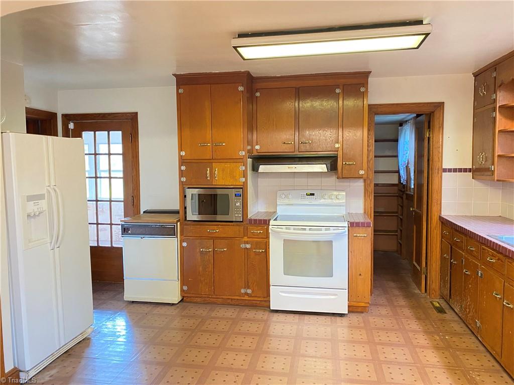 7570 Highway 700 Ruffin, NC 27326 - Photo 8 of 34