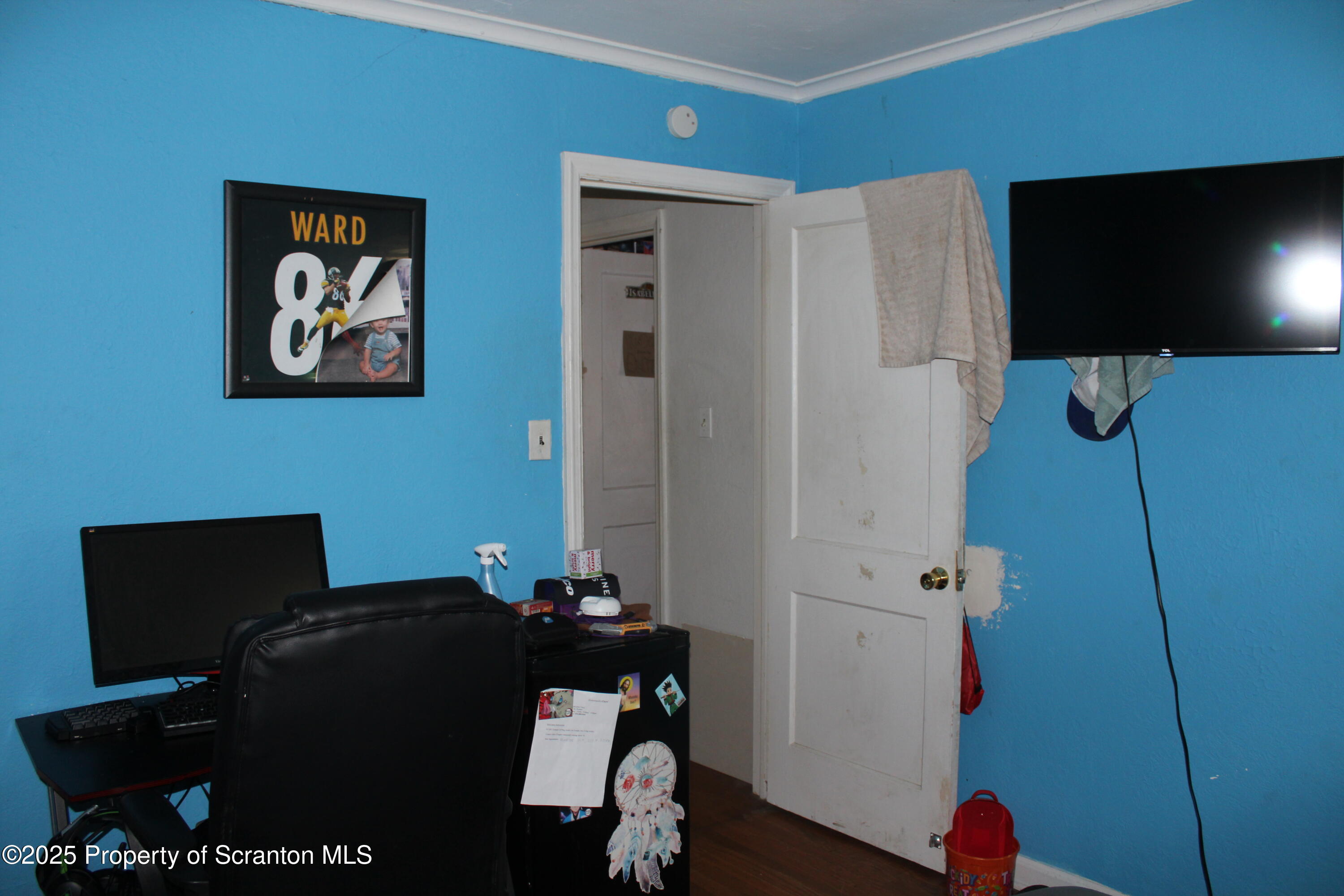 704 Edgebrook Drive Moosic, PA 18507 - Photo 20 of 30 Bedroom