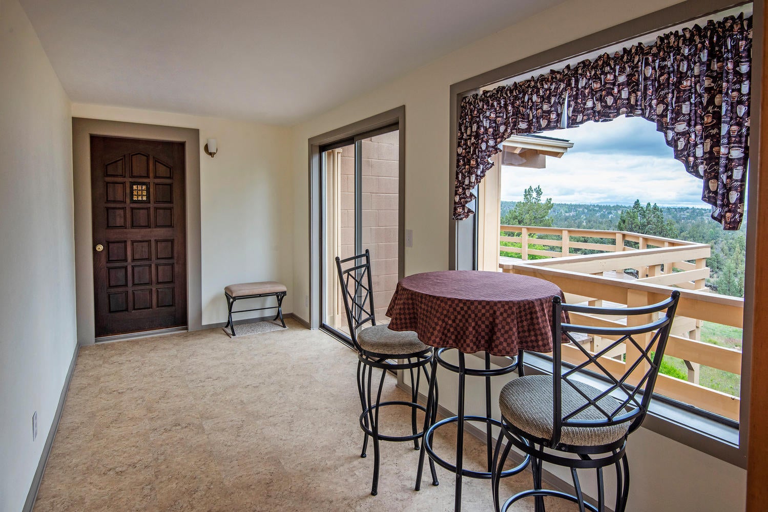 2571 Southwest 75th Street Redmond, OR 97756 - Photo 11 of 41 2571 SW 75th St Redmond OR-large-003-022