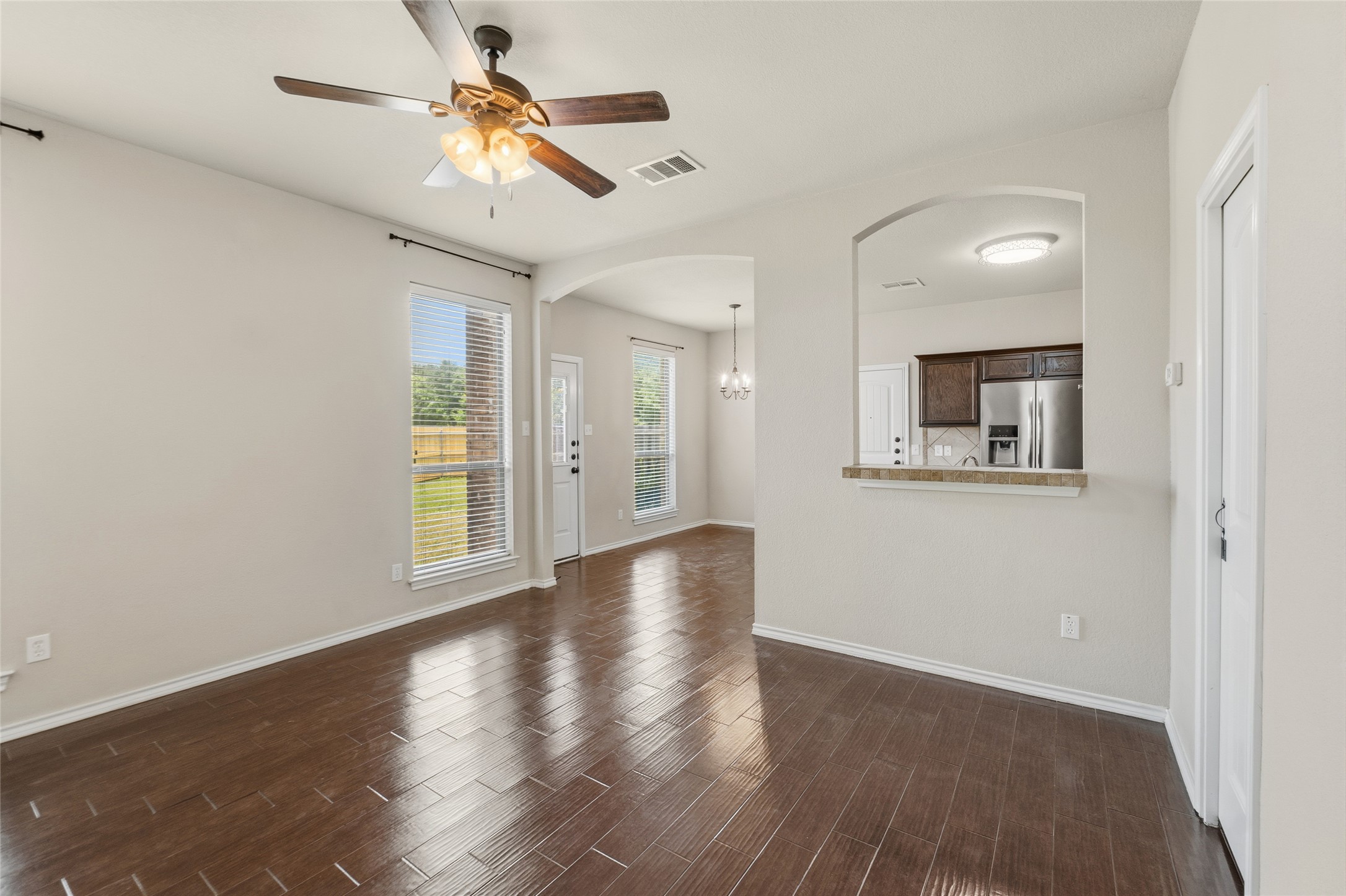 142 Sierra Rose Loop Georgetown, TX 78626 - Photo 7 of 40