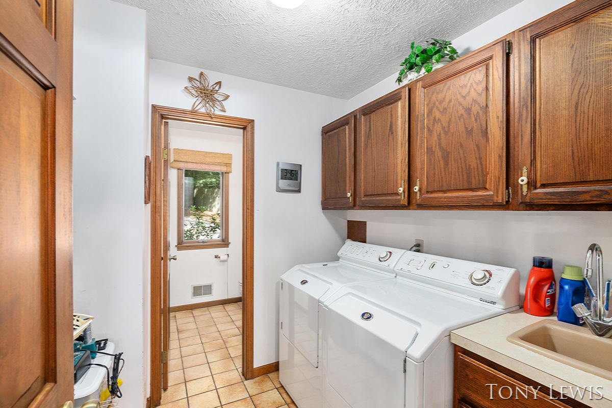 14278 Keiber Road Greenville, MI 48838 - Photo 7 of 29 Gallery Image 7