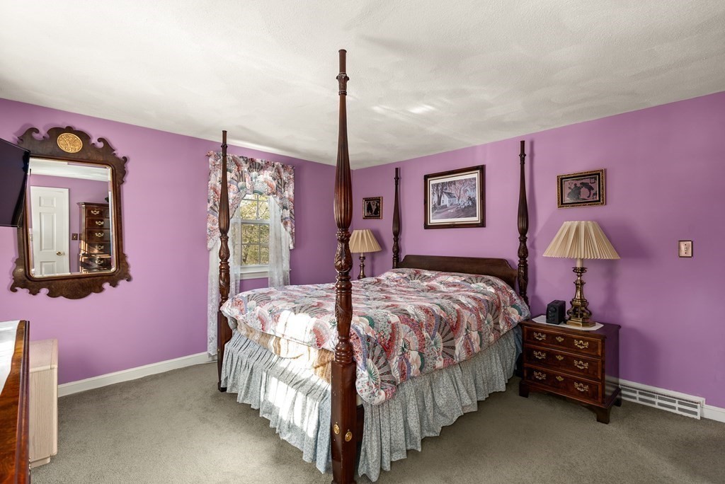 22 Pondview Road Sudbury, MA 01776 - Photo 8 of 17