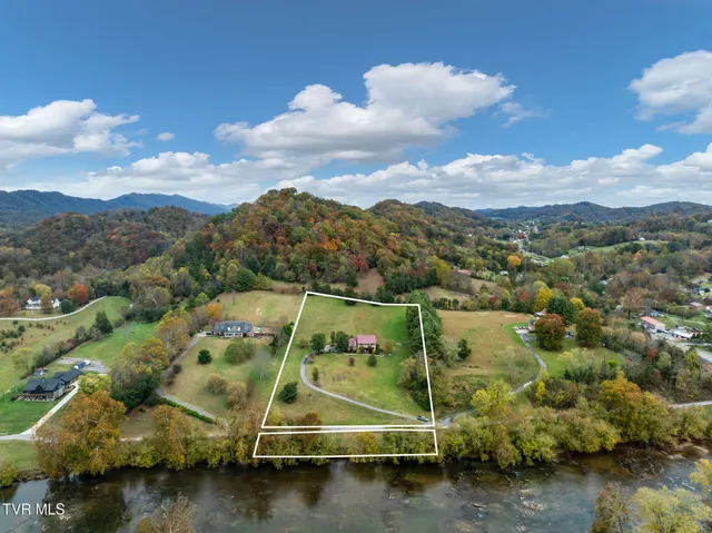 $649,999 | 2530 North Holston River Dr Extension, Kingsport, TN 37660