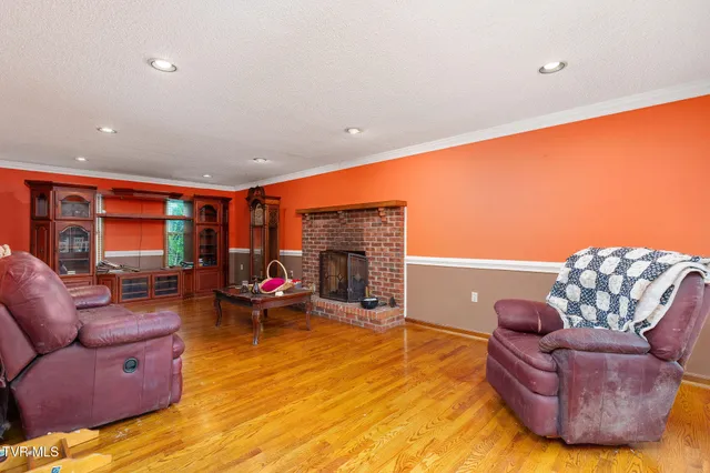 $649,999 | 2530 North Holston River Dr Extension, Kingsport, TN 37660