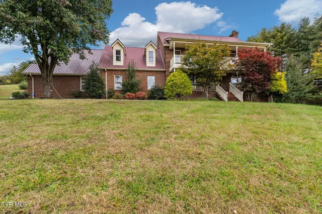 $649,999 | 2530 North Holston River Dr Extension, Kingsport, TN 37660