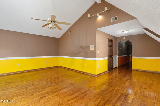 $649,999 | 2530 North Holston River Dr Extension, Kingsport, TN 37660