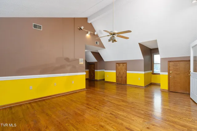 $649,999 | 2530 North Holston River Dr Extension, Kingsport, TN 37660