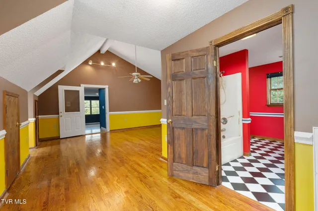 $649,999 | 2530 North Holston River Dr Extension, Kingsport, TN 37660