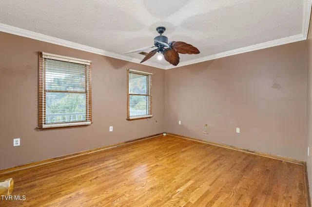 $649,999 | 2530 North Holston River Dr Extension, Kingsport, TN 37660