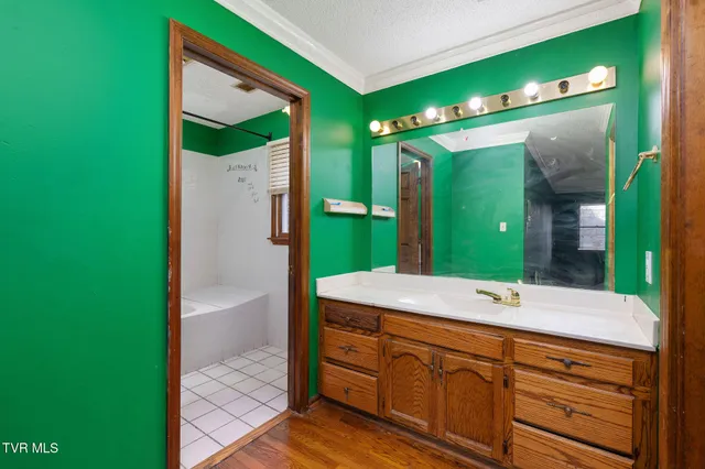 $649,999 | 2530 North Holston River Dr Extension, Kingsport, TN 37660