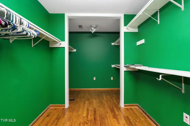 $649,999 | 2530 North Holston River Dr Extension, Kingsport, TN 37660