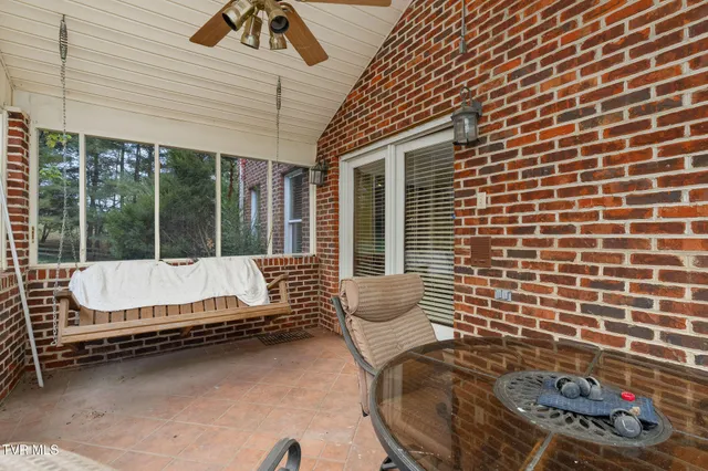 $649,999 | 2530 North Holston River Dr Extension, Kingsport, TN 37660