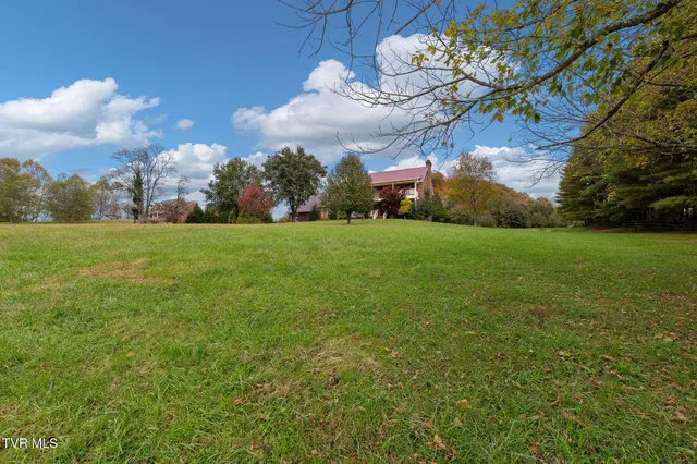 $649,999 | 2530 North Holston River Dr Extension, Kingsport, TN 37660