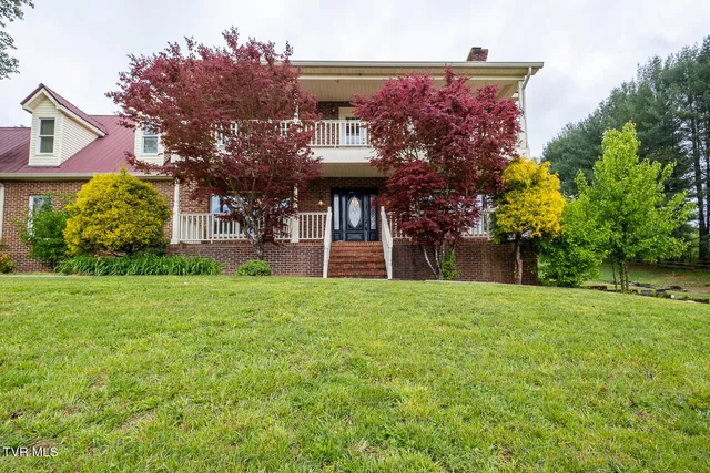 $649,999 | 2530 North Holston River Dr Extension, Kingsport, TN 37660