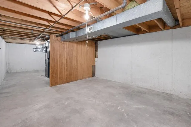 $182,000 | 5607 Crest Drive, Kansas City, KS 66106