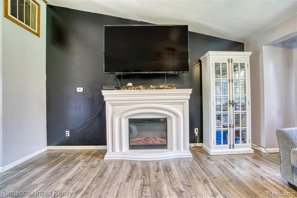 4687 Lansing Road Bancroft, MI 48414 - Photo 21 of 28