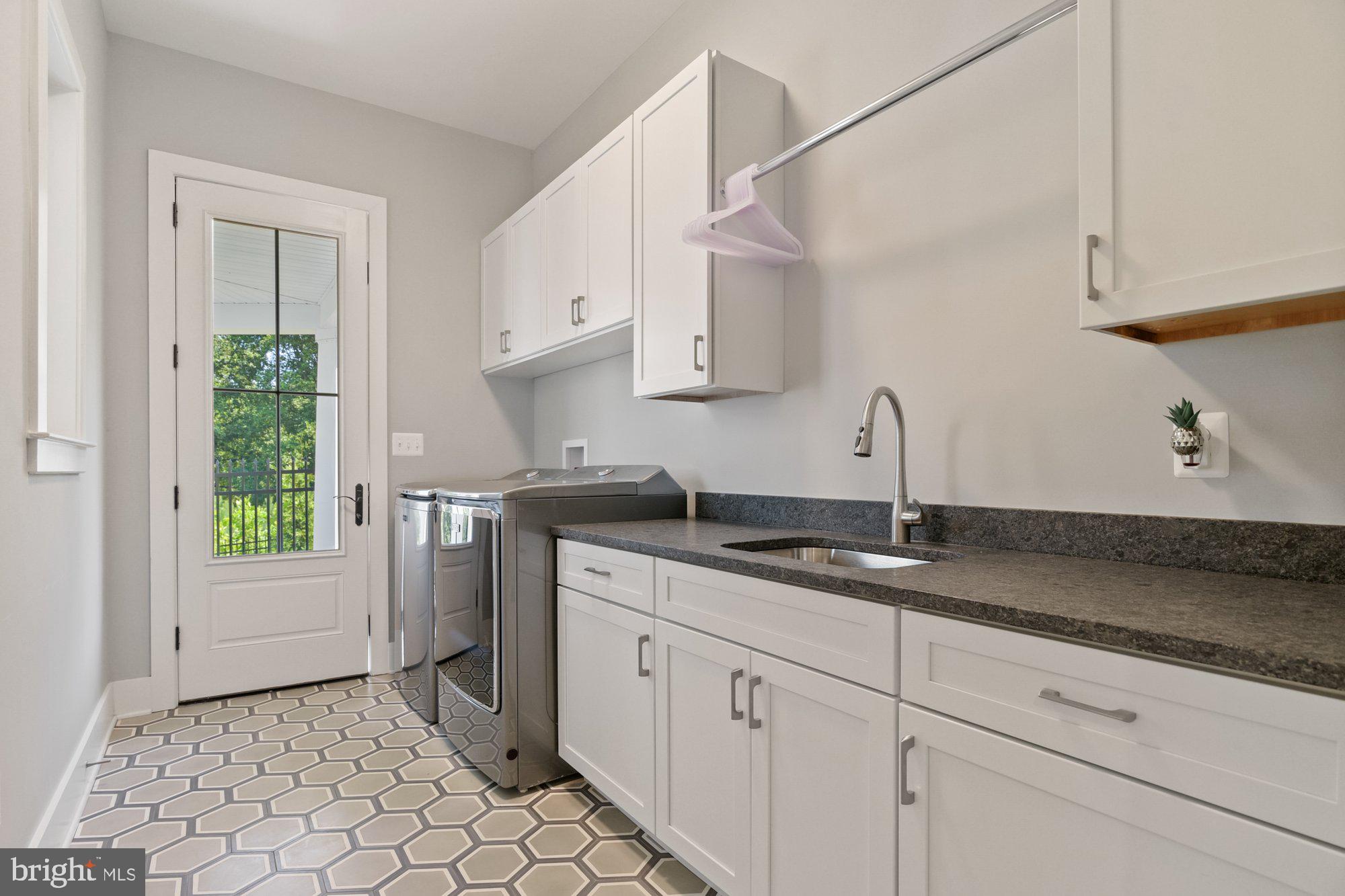 8116 Redstone Road Kingsville, MD 21087 - Photo 19 of 51 Laundry Room