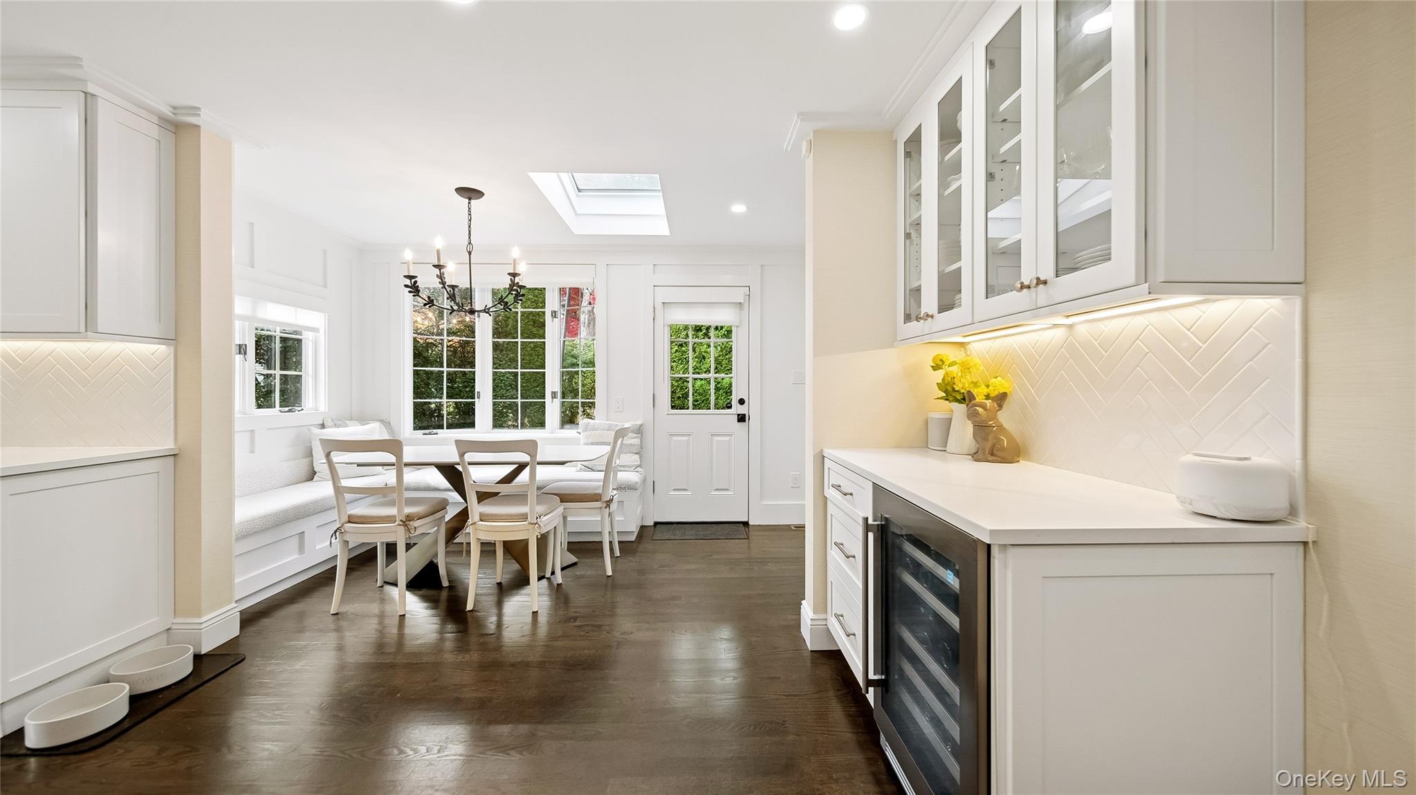 305 Nassau Avenue Manhasset, NY 11030 - Photo 9 of 27 a view of living room with furniture and wooden floor
