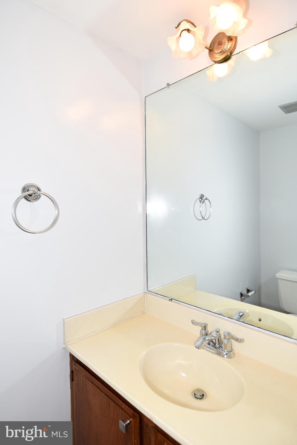 12725 Turquoise Terrace Silver Spring, MD 20904 - Photo 26 of 30 Bath