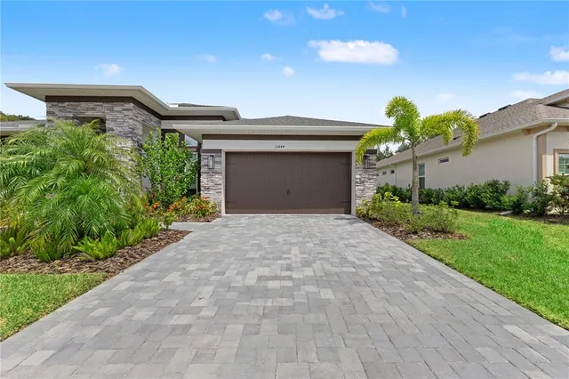 $850,000 | 13444 Trailing Moss Drive, Dade City, FL 33525