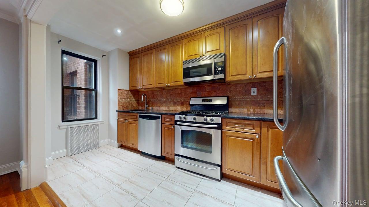 105-15 66th Road, Unit 2F Queens, NY 11375 - Photo 8 of 22