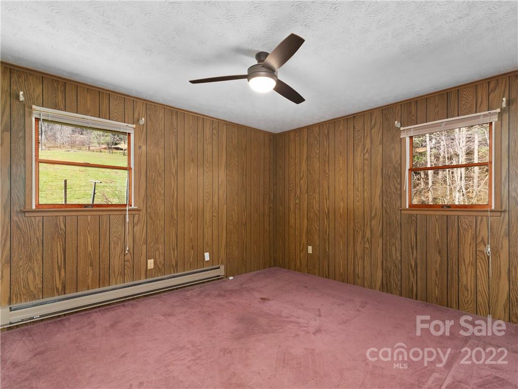428 Big Cove Road Waynesville, NC 28786 - Photo 15 of 38 Gallery Image 15
