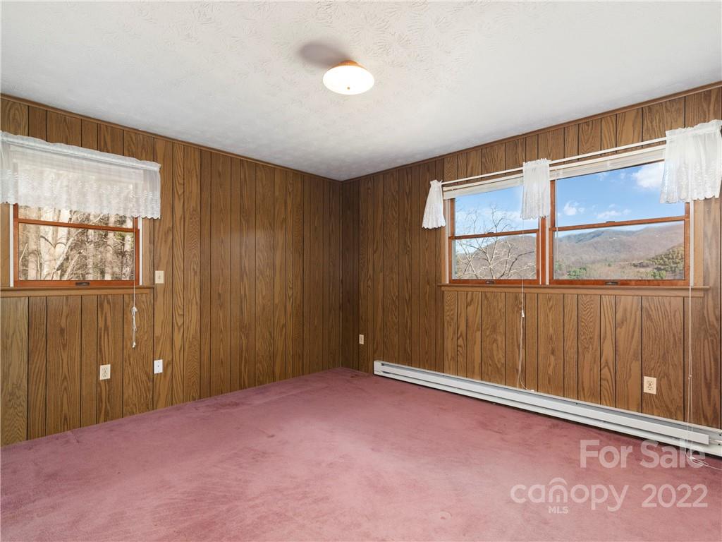 428 Big Cove Road Waynesville, NC 28786 - Photo 10 of 38 Gallery Image 10