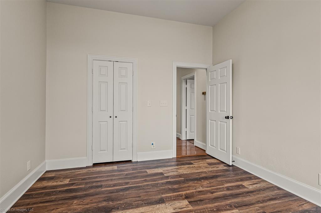 15183 Valley View Forney, TX 75126 - Photo 25 of 38 a view of a livingroom with wooden floor